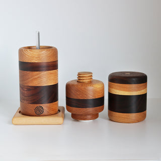Moulin à poivre et salière 2-en-1 en bois avec ses différentes pièces séparées