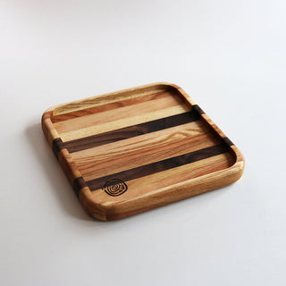 Plateau carré 7 × 7 po en bois revalorisé aux essences variées