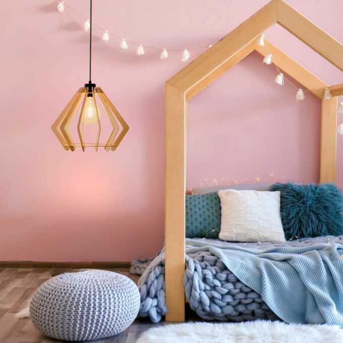 Suspension Hygge – luminaire chambre d’enfant en bois au design chaleureux